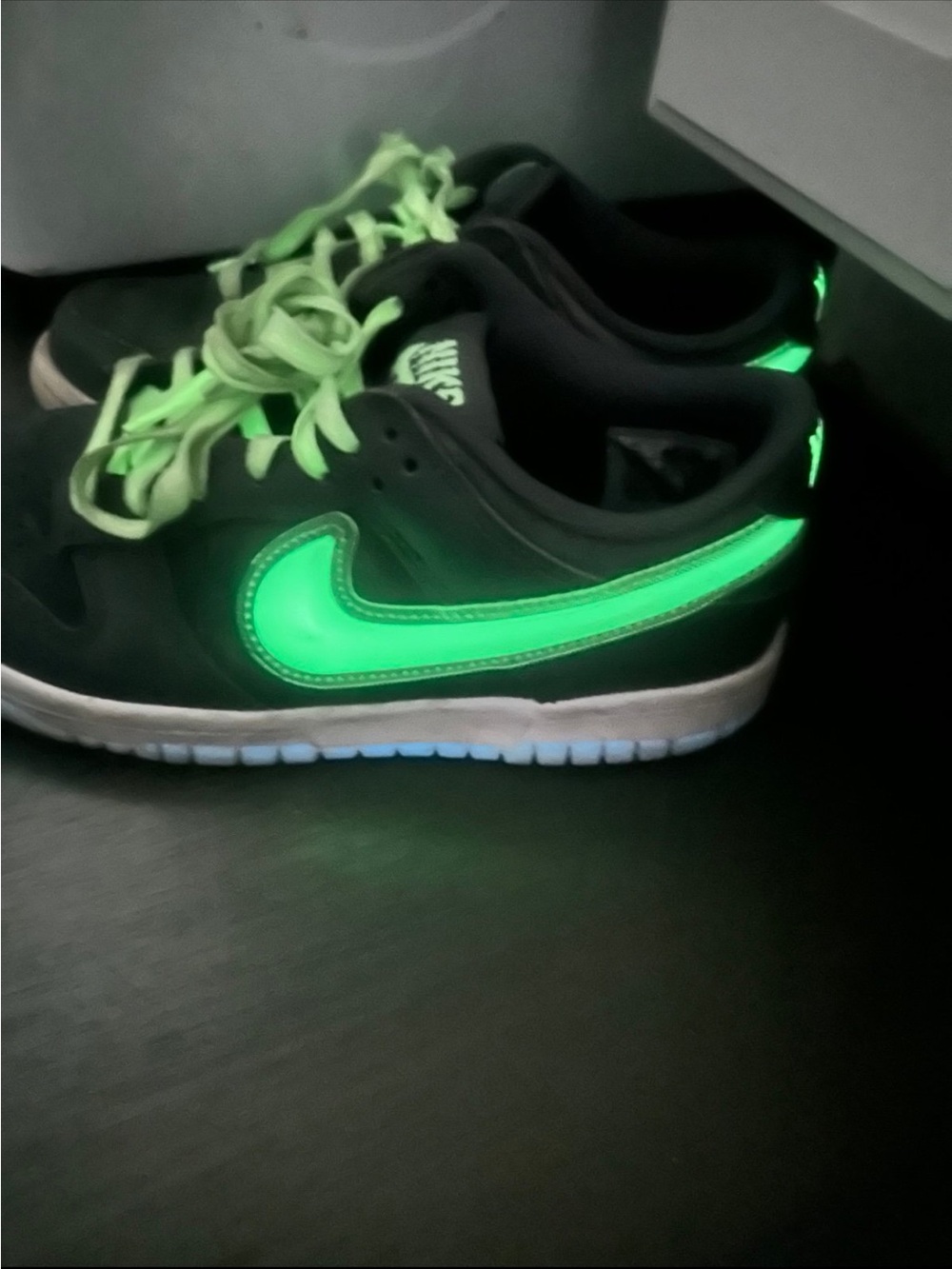 Nike Kids Glow Green Low-Top Sneakers with Neon Swoosh